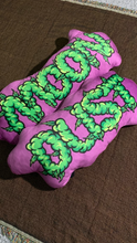 Load image into Gallery viewer, 420 Blunt Blanket and Nug Pillows