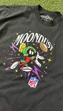 Load image into Gallery viewer, STARVIN MARVIN TSHIRT
