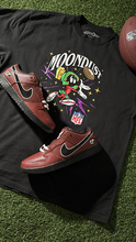 Load image into Gallery viewer, STARVIN MARVIN TSHIRT
