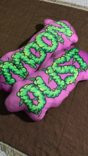 Load image into Gallery viewer, 420 Blunt Blanket and Nug Pillows

